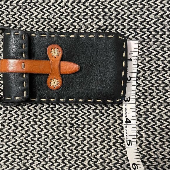 Fredd & Basha Blk/Tan w/White Stitching Detail Leather Carrying Case - Picture 6 of 9